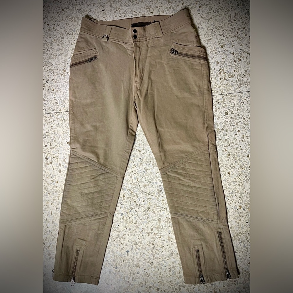 Nicholas K 32/27 Tan Khaki Skinny Pants with All Over Seam and Zipper Detail